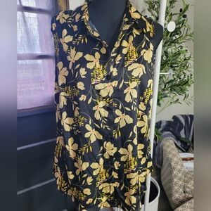 Cabi Black Floral Button Down Sleeveless Top Medium